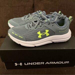 Under Armour Kids Shoes - Gray and Green 6Y Boys
